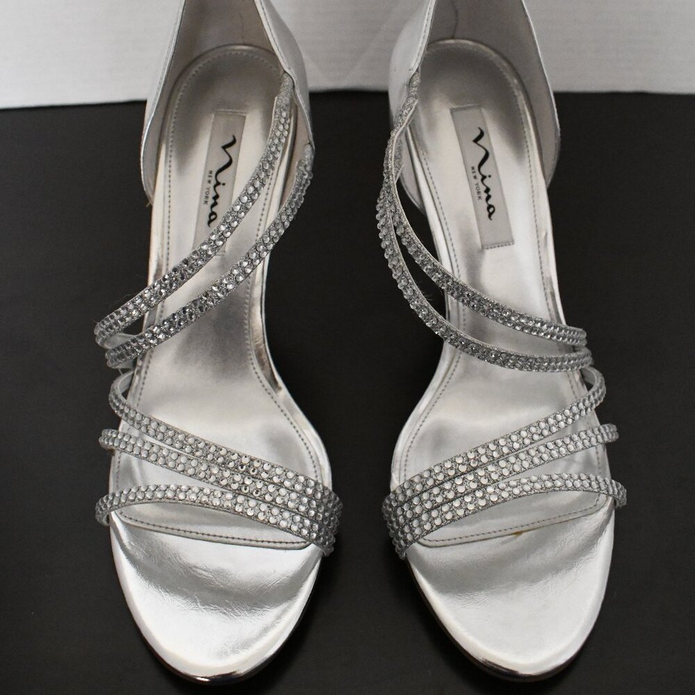 Silver Nina dress shoe. Women's Size 10 (US)